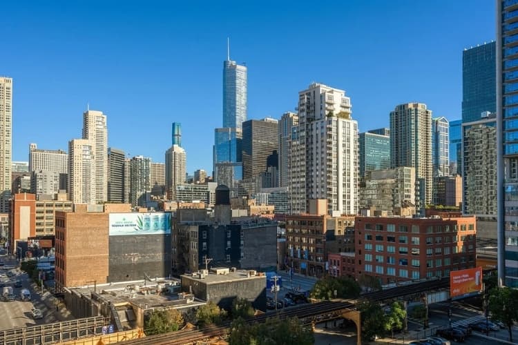 River North vs. West Loop: Where to Live in Chicago